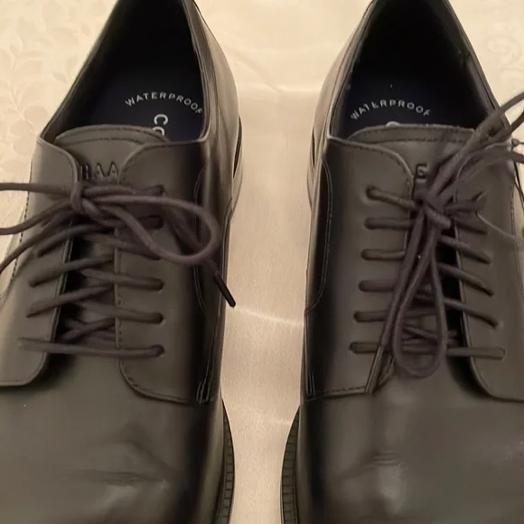 Cole Haan awesome black waterproof oxford, like new (Mlb) Cole Haan | Shoes | Cole Haan Awesome Black Waterproof  main image 4